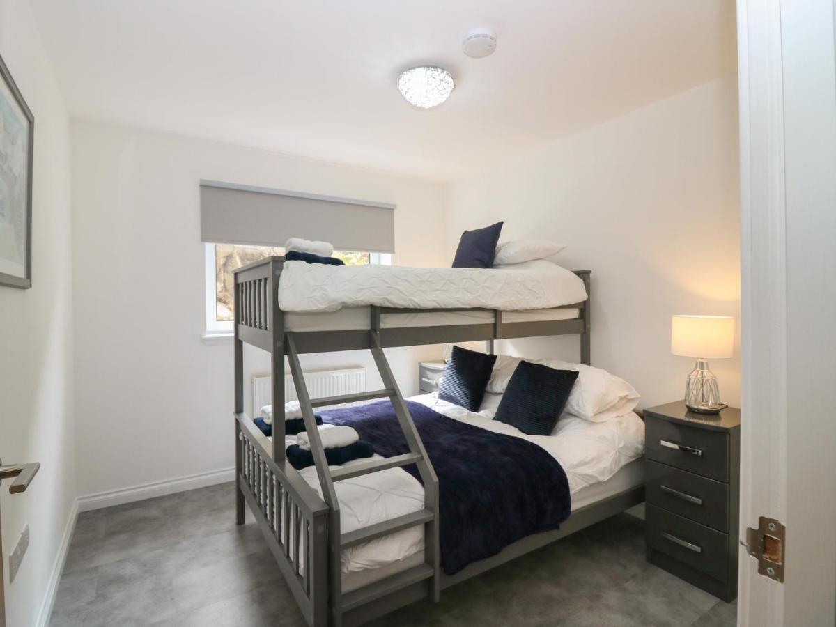 Ocean View Apartment บานฟ์ ภายนอก รูปภาพ